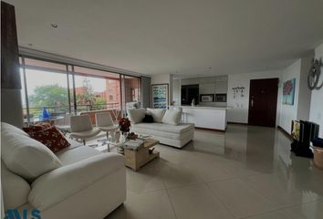 Apartamento en  El Tesoro, Medellín