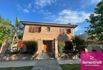 Casa en  Calle Maipú 1211, San Miguel, B1661, Provincia De Buenos Aires, Arg