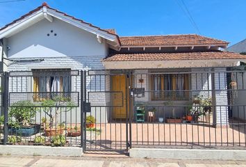 Casa en  Castelar, Partido De Morón