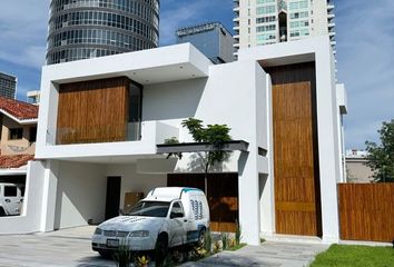 Casa en  Puerta De Hierro, Zapopan, Zapopan, Jalisco