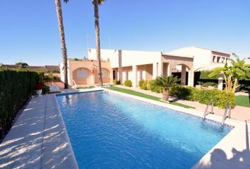 Chalet en  Distrito 1 - Centro - El Chaparral, Torrevieja