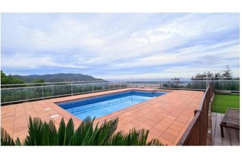 Chalet en  Castellar Del Valles, Barcelona Provincia