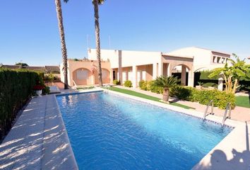 Chalet en  Distrito 1 - Centro - El Chaparral, Torrevieja