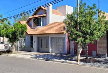 Casa en  Área Centro Oeste, Neuquén