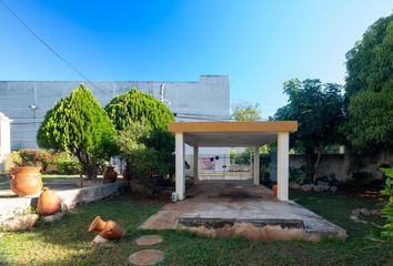 Casa en  Avenida Itzáes, Nueva Sambula, Mérida, Yucatán, 97000, Mex