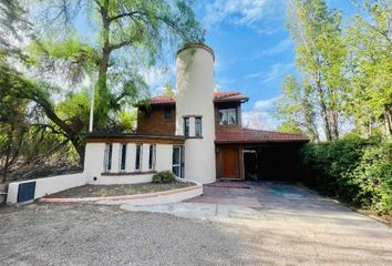 Casa en  Luján De Cuyo, Mendoza