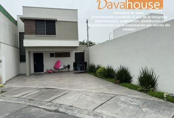 Casa en  Calle Borneo, Privadas Borneo Sector Boga, Apodaca, Nuevo León, 66600, Mex