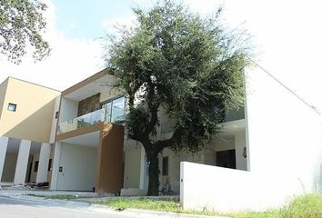 Casa en  Calle Loreto 129-135, El Uro, Monterrey, Nuevo León, 64985, Mex