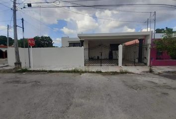 Casa en  Calle 37-a, Pedregales De Tanlum, Mérida, Yucatán, 97210, Mex