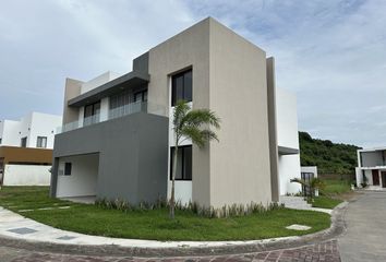 Casa en  Avenida Paseo Lagunas, Alvarado, Veracruz De Ignacio De La Llave, 95264, Mex