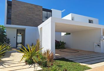 Casa en condominio en  Calle 18 108-108, Cholul, Mérida, Yucatán, 97305, Mex