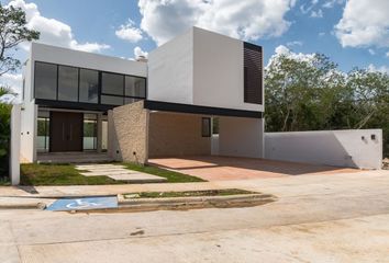 Casa en condominio en  Komchen, Mérida, Yucatán