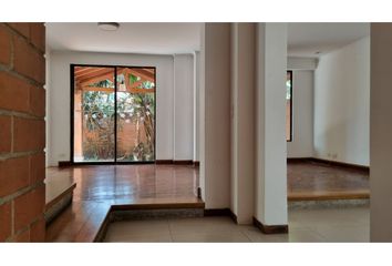 Apartamento en  Poblado, Medellín