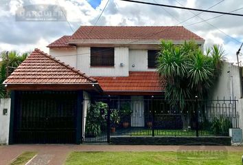 Casa en  Adrogué, Partido De Almirante Brown