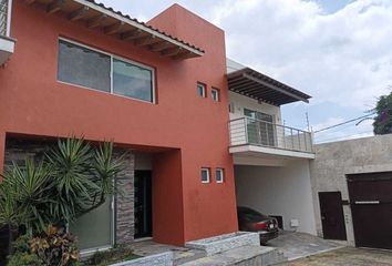 Casa en  Jardines De Ahuatepec, Cuernavaca, Morelos