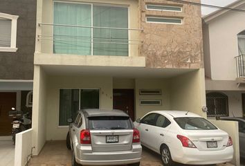 Casa en  Paseo Caporales Ote 804-806, Villas Torremolinos, Zapopan, Jalisco, 45130, Mex