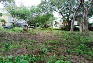 Lote de Terreno en  Los Triángulos, Villa De Álvarez