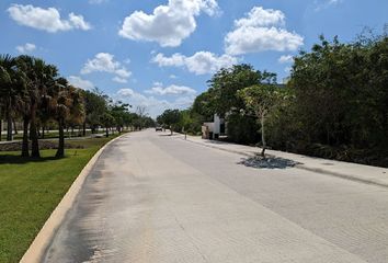 Lote de Terreno en  Calle 10, Komchén, Mérida, Yucatán, 97302, Mex