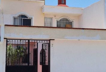 Casa en condominio en  Calle Regidores 108, Villas Del Cimatario, Santiago De Querétaro, Querétaro, 76087, Mex