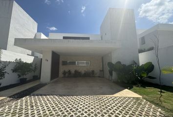 Casa en  Calle 20b, X Canatún, Mérida, Yucatán, 97302, Mex