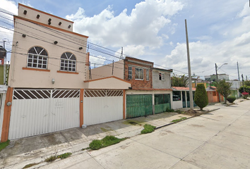 Casa en  Calle Abel Salazar 200, Salvador Sánchez Colín, Toluca De Lerdo, Toluca, México, 50150, Mex