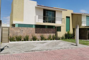 Casa en condominio en  Calle Puerto De Acapulco 2117-2117, Las Viandas, San Jerónimo Chicahualco, Metepec, México, 52170, Mex