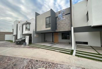 Casa en  Calle Lago Dormido, San Luis Potosí, 78398, Mex