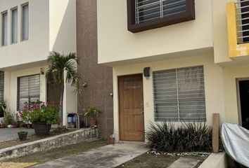 Casa en condominio en  Avenida De Las Terrazas, Las Terrazas, San Pedro Tlaquepaque, Jalisco, 45599, Mex