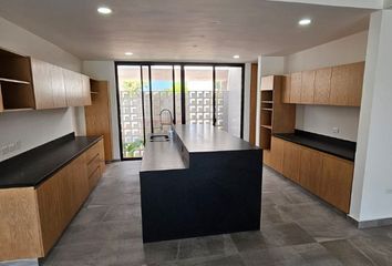 Casa en  Calle 28, Komchén, Mérida, Yucatán, 97302, Mex