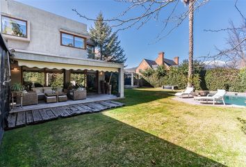 Casa en  Lo Barnechea, Provincia De Santiago