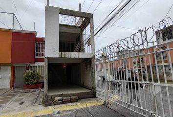 Casa en  Avenida Ozumbilla 111-111, Héroes Tecámac Ii Bosques Sección Iv, Tecámac, México, 55764, Mex