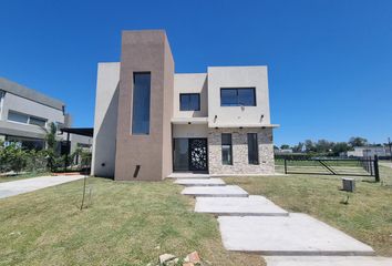 Casa en  Guillermo Hudson, Partido De Berazategui