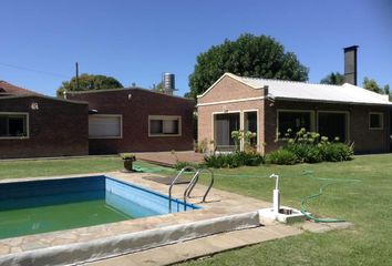 Casa en  Villa Elisa, Partido De La Plata