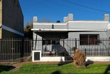 Casa en  Castelar, Partido De Morón