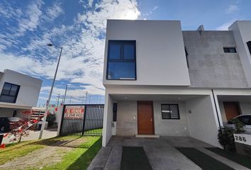 Casa en condominio en  Calle Diamante, Aurea, San Pedro Tlaquepaque, Jalisco, 45602, Mex