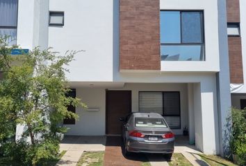 Casa en condominio en  Calle Tulipan Rojo, Sendas, Zapopan, Jalisco, 45134, Mex