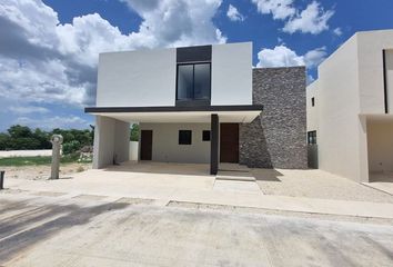 Casa en condominio en  Carretera Cholul - Temozón N 22, Tixcuytún, Mérida, Yucatán, 97305, Mex