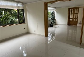 Apartamento en  Santa Barbara Norte, Bogotá