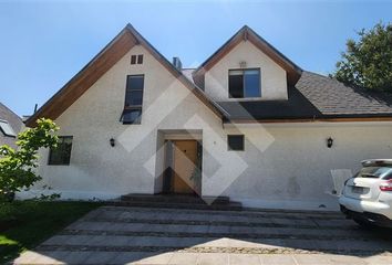 Casa en  Peñalolén, Provincia De Santiago