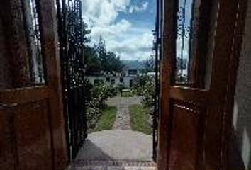 Casa en  La Merced, Quito