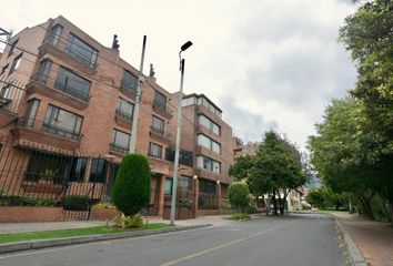 Apartamento en  Santa Barbara Norte, Bogotá