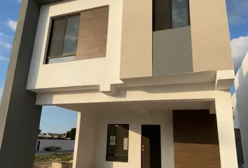 Casa en fraccionamiento en  Calle 60, Colonia 3, Saltillo, Coahuila De Zaragoza, 25016, Mex