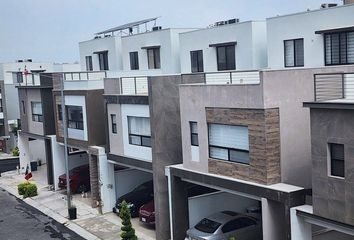 Casa en condominio en  Calle Varenna, Porto Cumbres Sector Milán, Mitras Poniente, García, Nuevo León, 66036, Mex