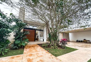 Casa en  Carretera Cholul - Temozón N 22, Tixcuytún, Mérida, Yucatán, 97305, Mex