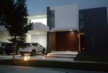 Casa en  Avenida Paseo Del Jaguar, Yucatán Country Club, Mérida, Yucatán, 97308, Mex