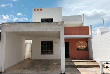 Casa en  Calle 148 674-688, Los Héroes, Mérida, Yucatán, 97306, Mex