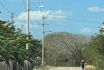 Lote de Terreno en  La Rusa, Yaxcopoil, Umán, Yucatán, 97396, Mex