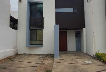 Casa en condominio en  Calle Encino, Foresta Santa Anita, Tlajomulco De Zúñiga, Jalisco, 45645, Mex