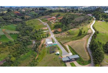 Lote de Terreno en  Marinilla, Antioquia