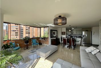 Apartamento en  Poblado, Medellín